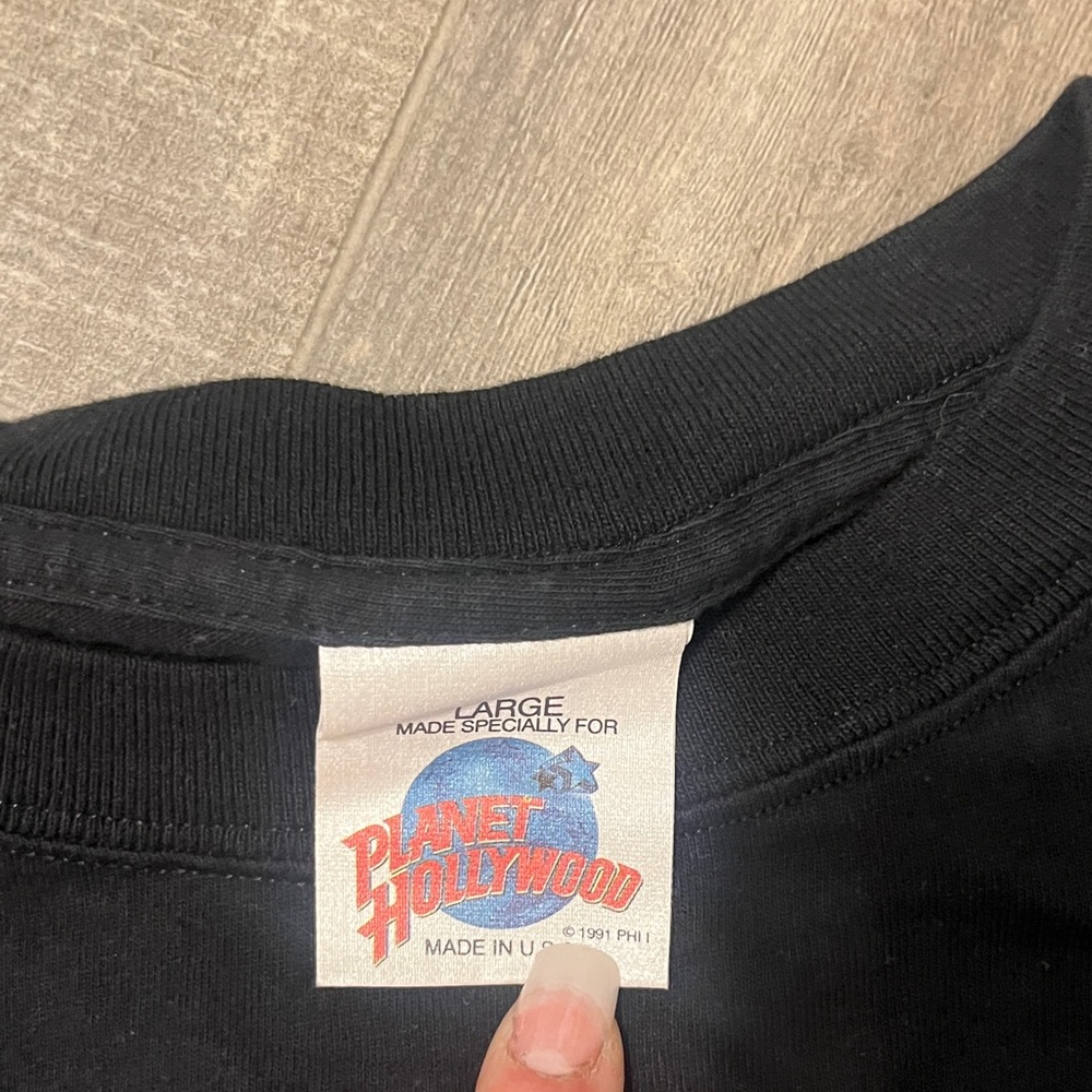 Planet Hollywood Black T-Shirt with Logo - Picture 2 of 6